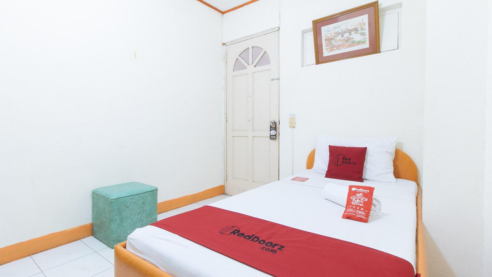 Reddoorz Near East Avenue Medical Center Hotel Quezon City Bagian luar foto