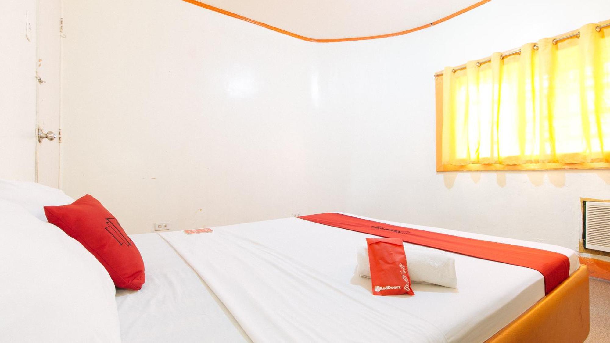 Reddoorz Near East Avenue Medical Center Hotel Quezon City Bagian luar foto