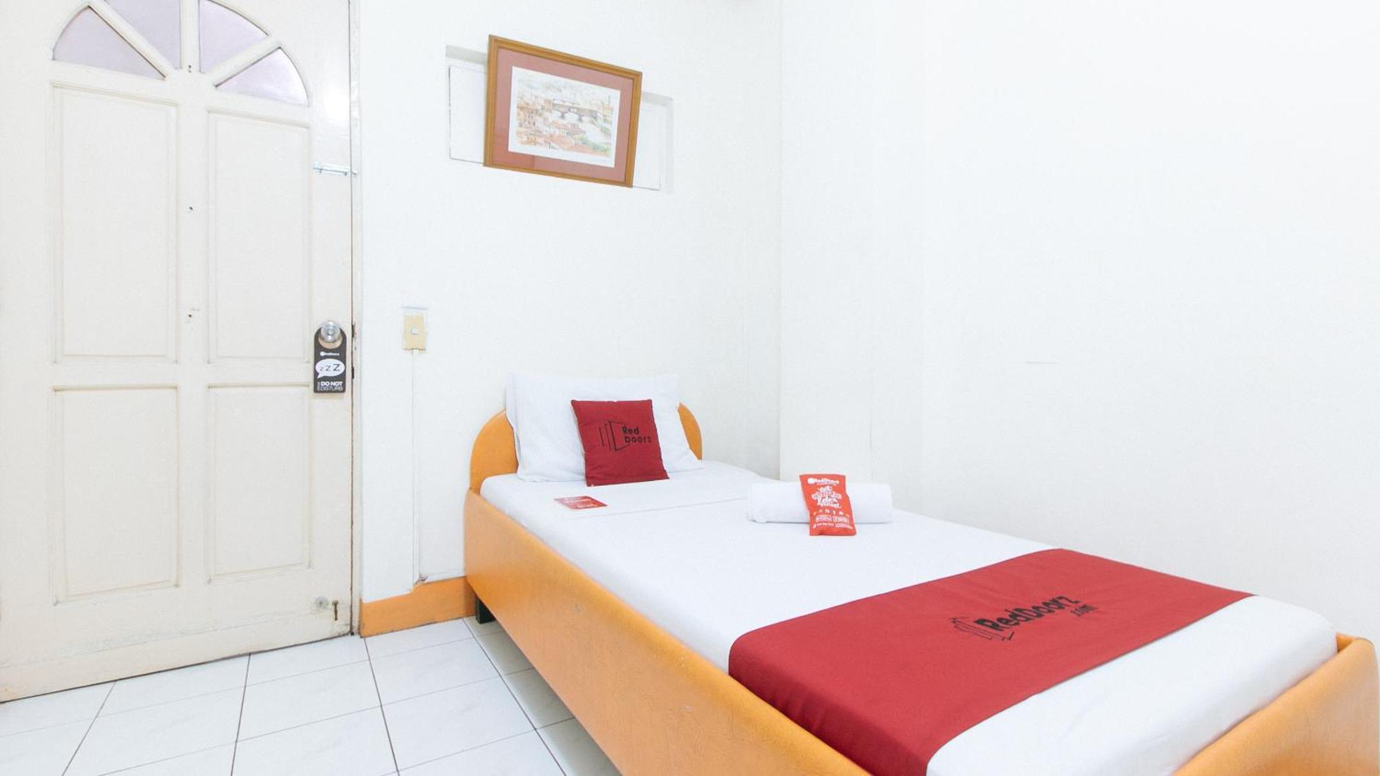 Reddoorz Near East Avenue Medical Center Hotel Quezon City Bagian luar foto