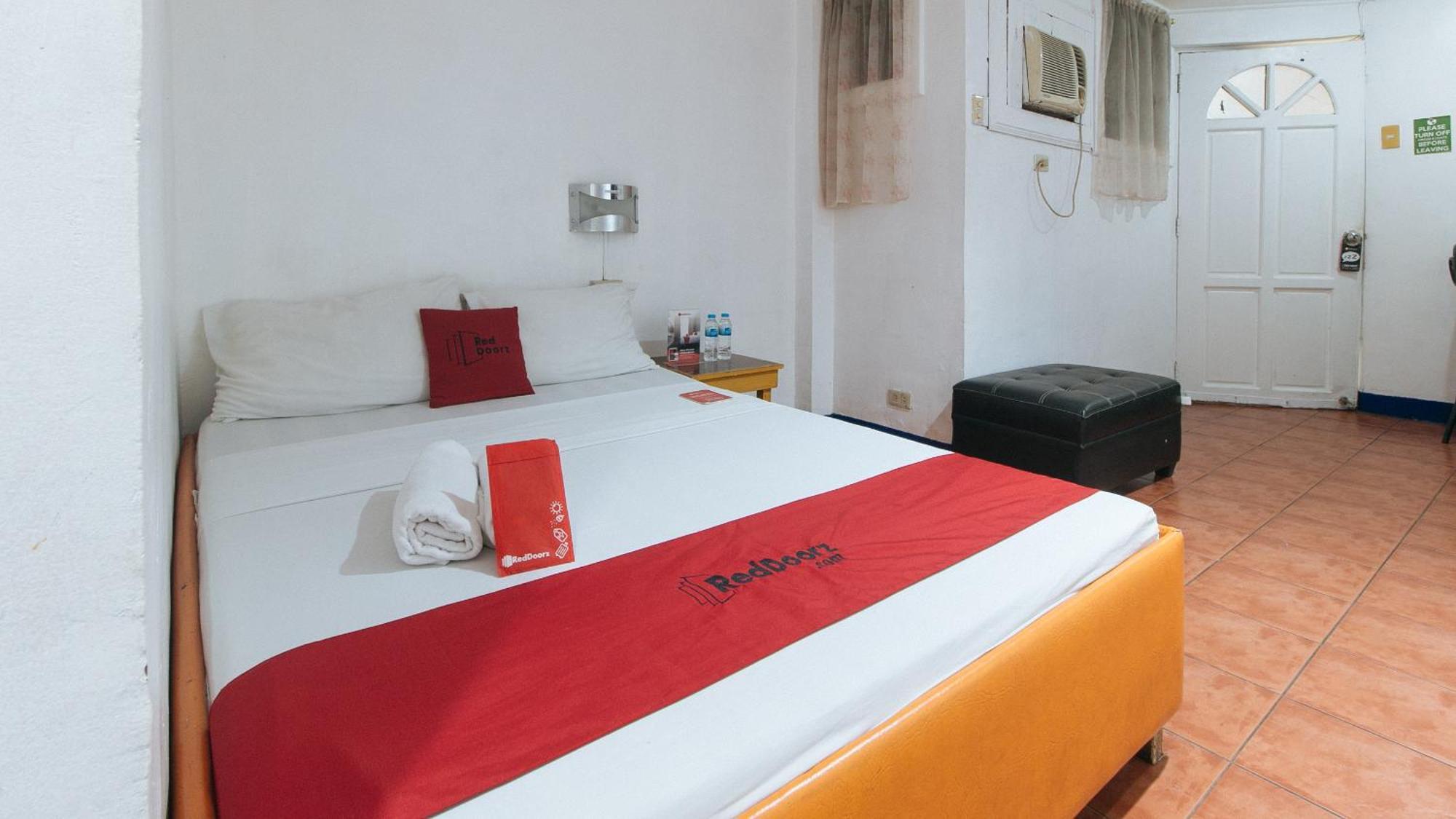 Reddoorz Near East Avenue Medical Center Hotel Quezon City Bagian luar foto
